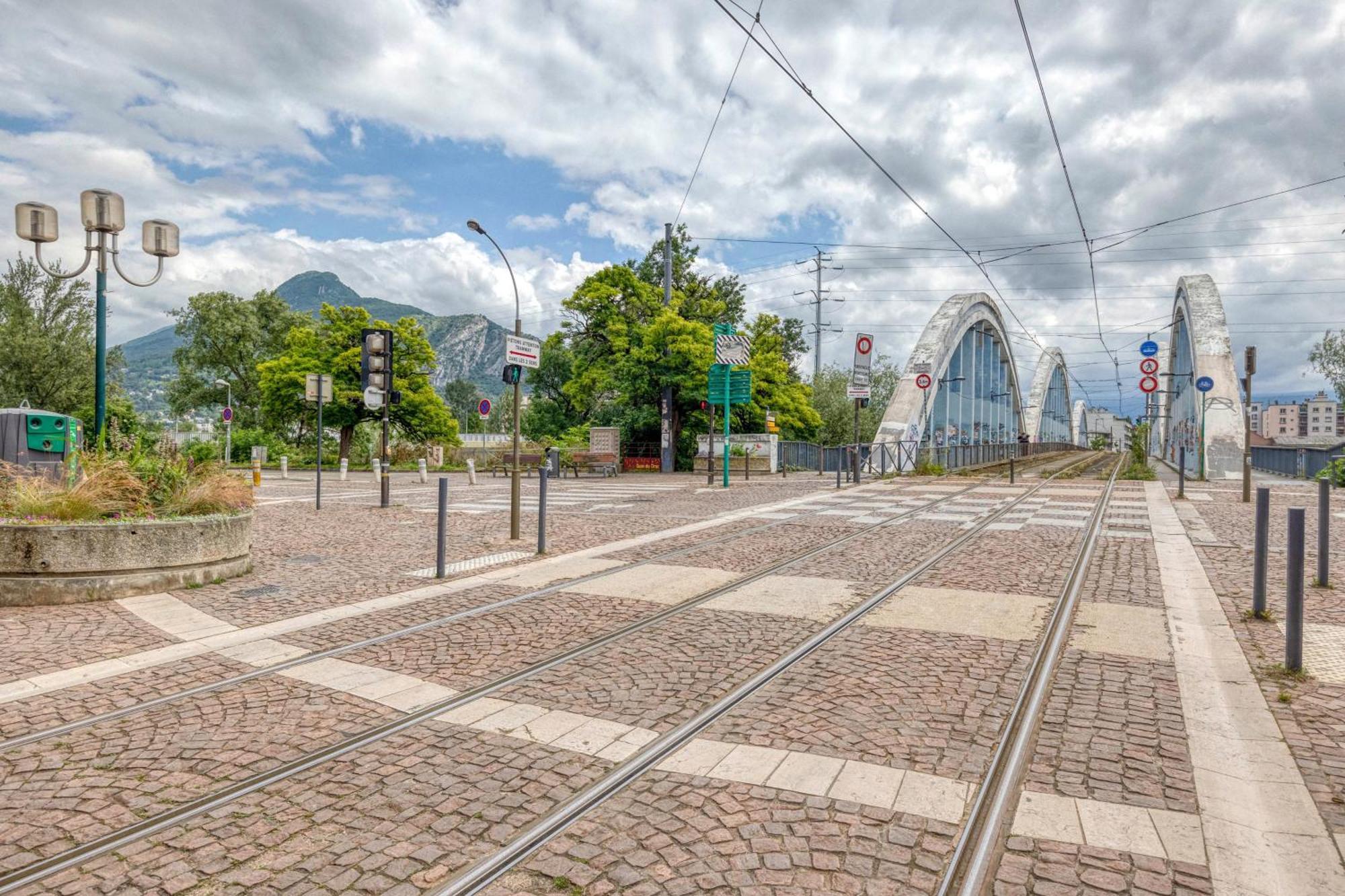 La Residentiel - Cea - Stmicro - Gare Daire Fontaine  Dış mekan fotoğraf